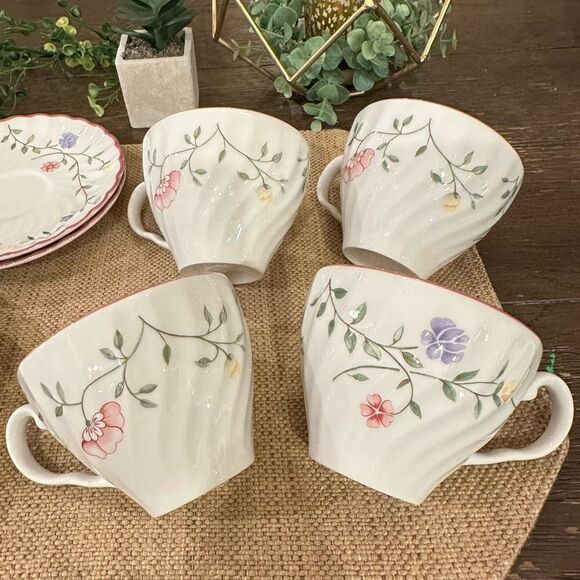 Johnson Bros Made in England Fine China Summer Chintz - 4 Tea Cups and Saucers - Picture 2 of 9